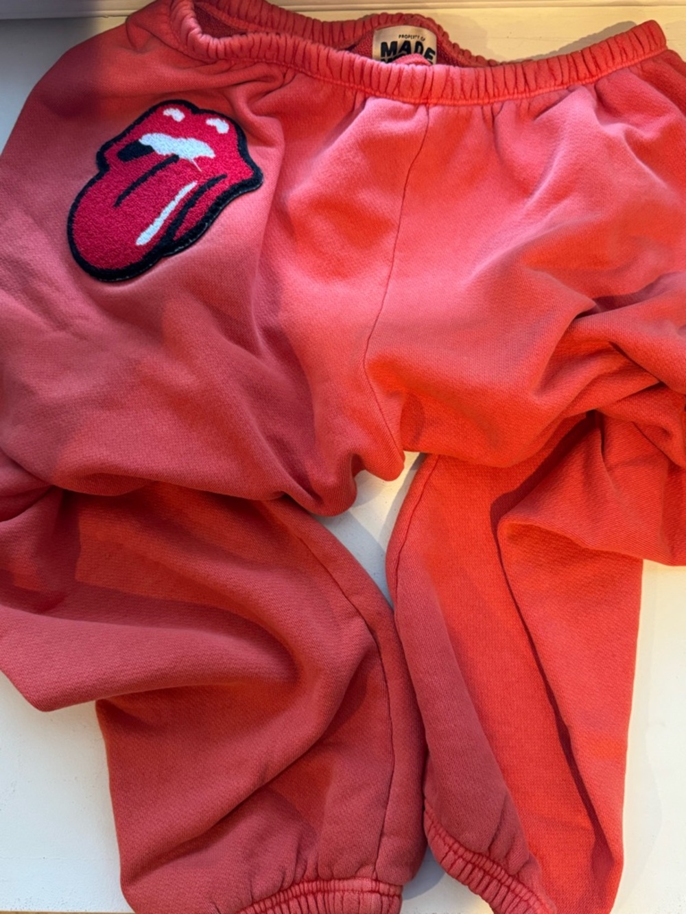 MADEWORN Red Rolling Stones Tongue Sweatpants XXL Graphic Joggers